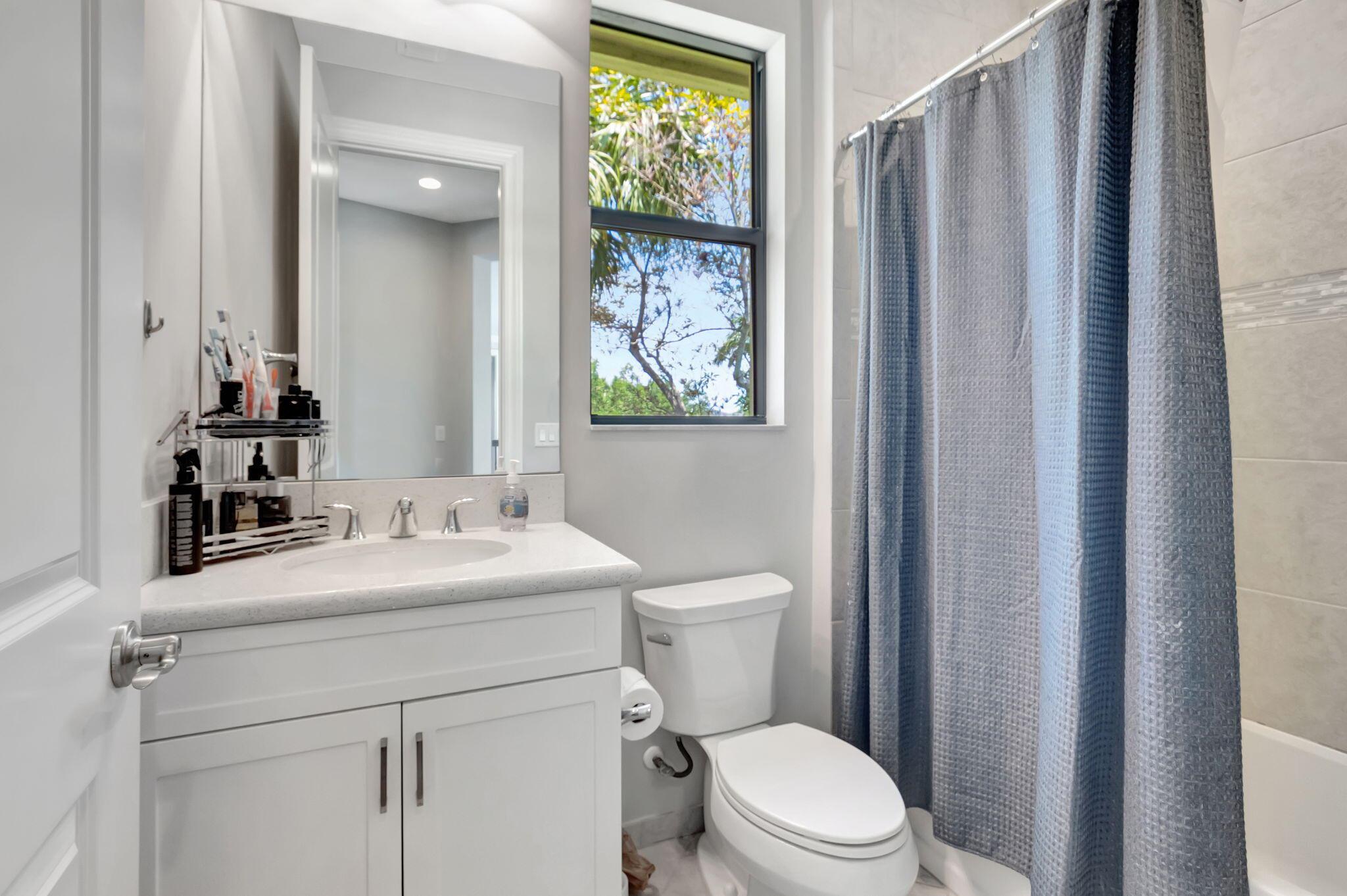 ROYAL PALM POLO - Residential