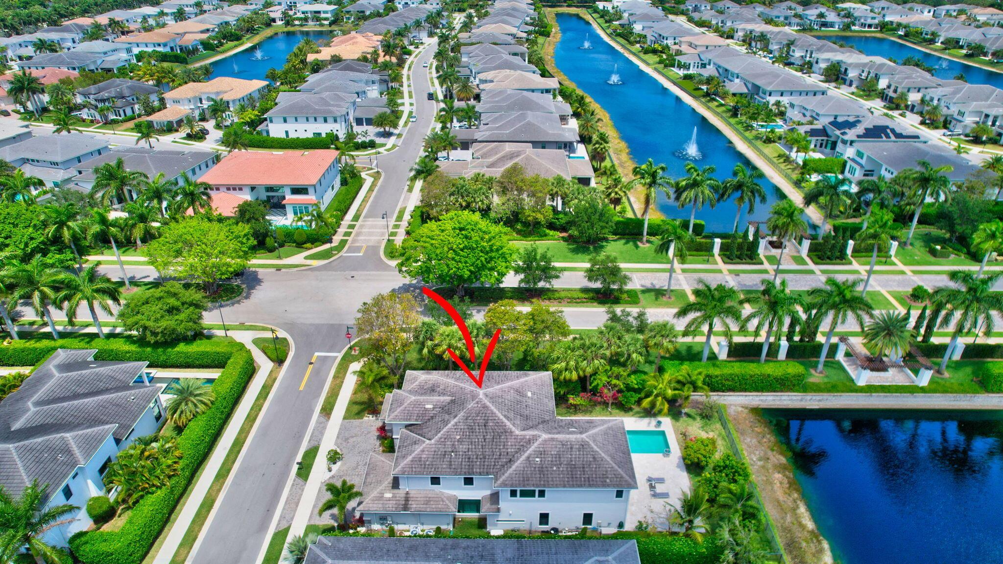 ROYAL PALM POLO - Residential