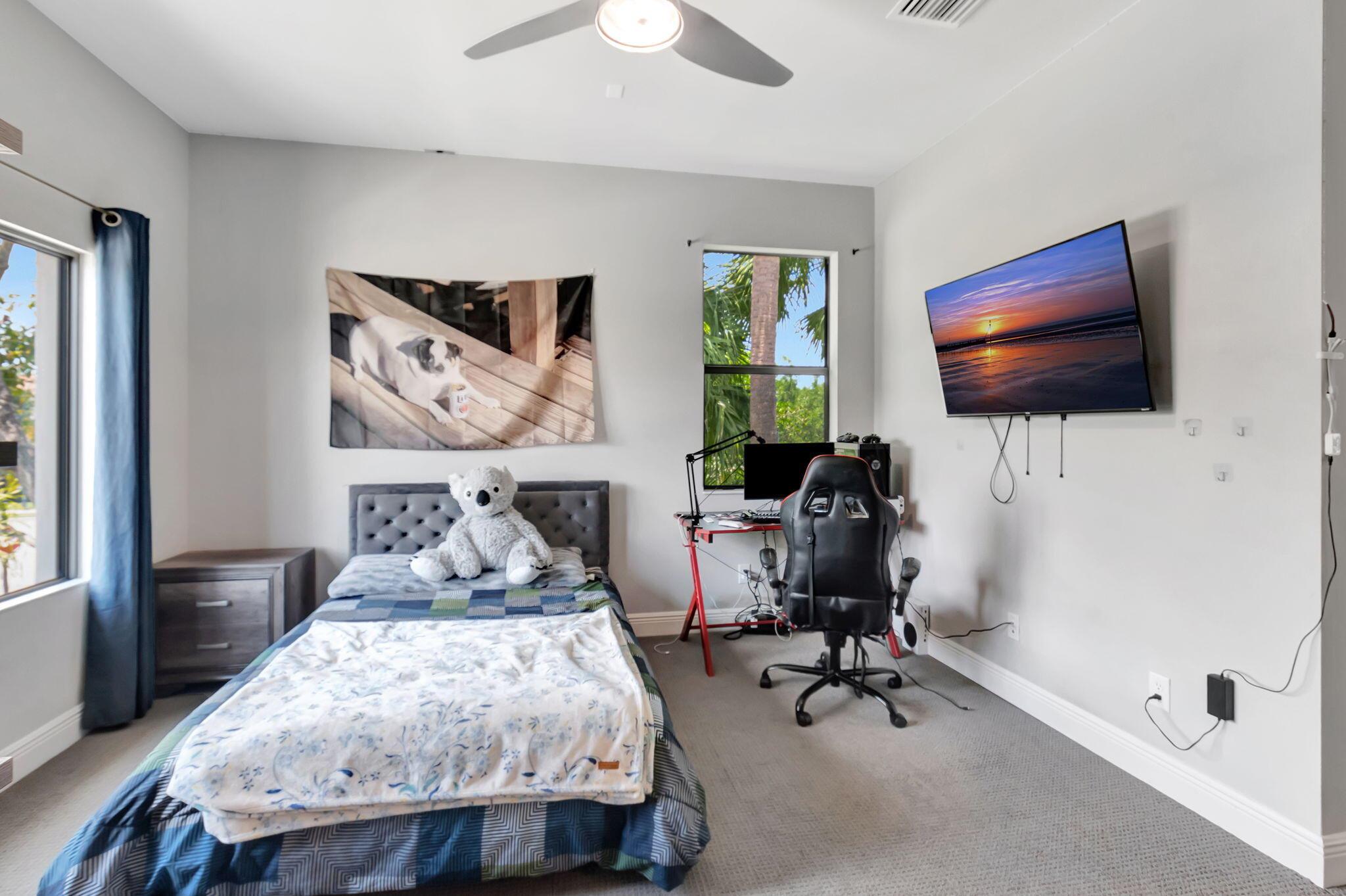 ROYAL PALM POLO - Residential