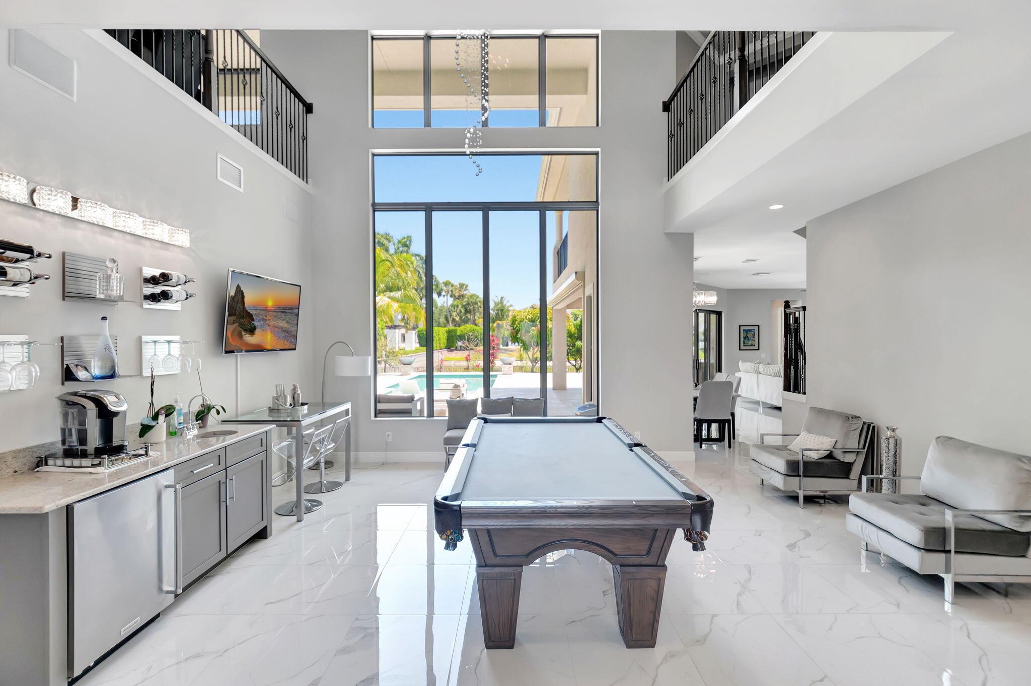 ROYAL PALM POLO - Residential