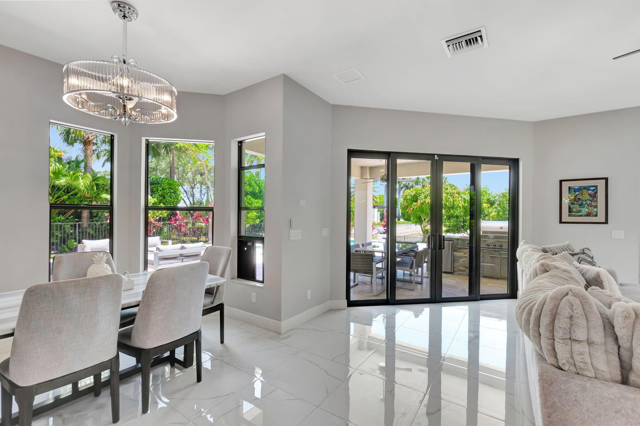 ROYAL PALM POLO - Residential