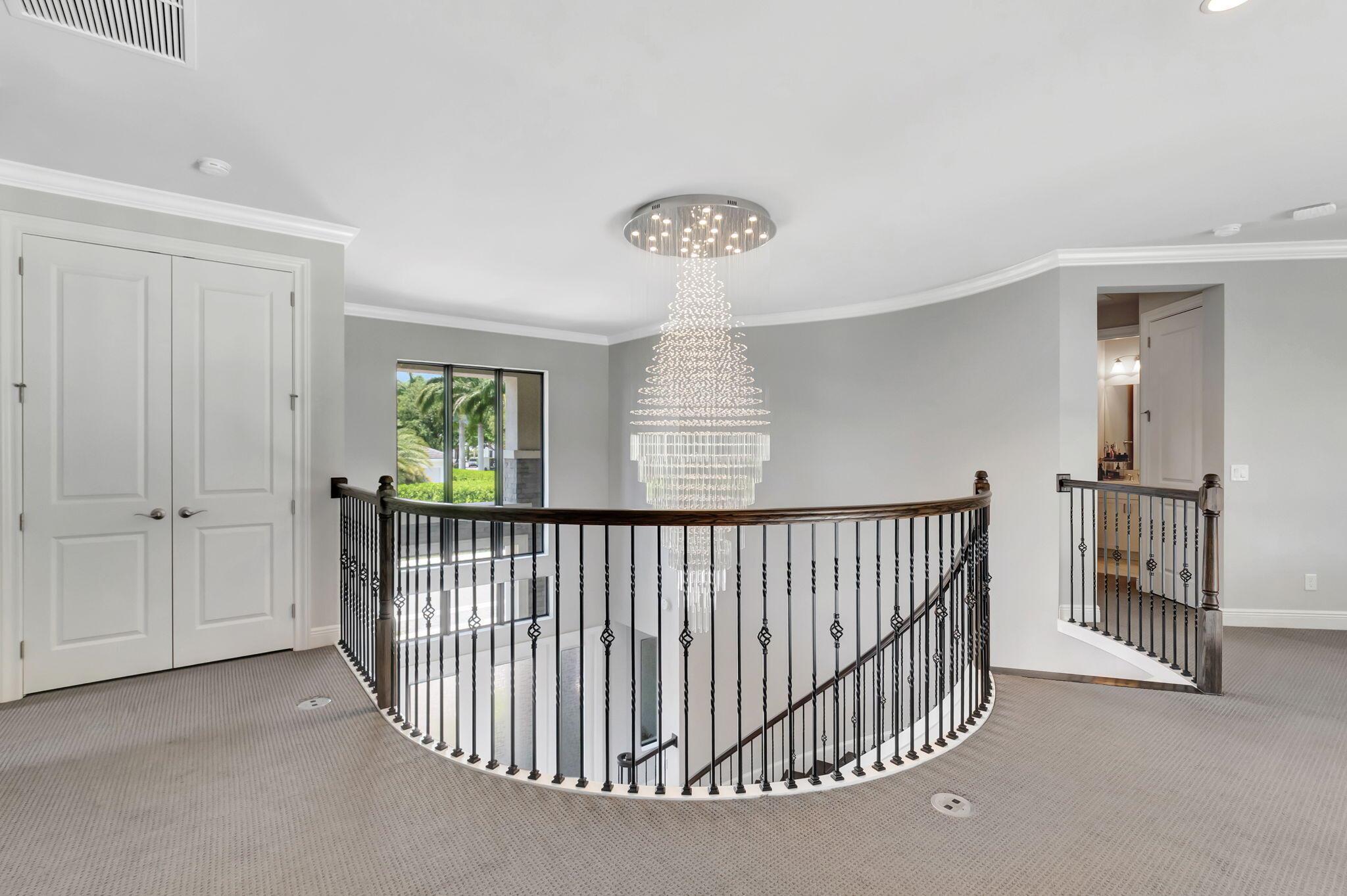 ROYAL PALM POLO - Residential