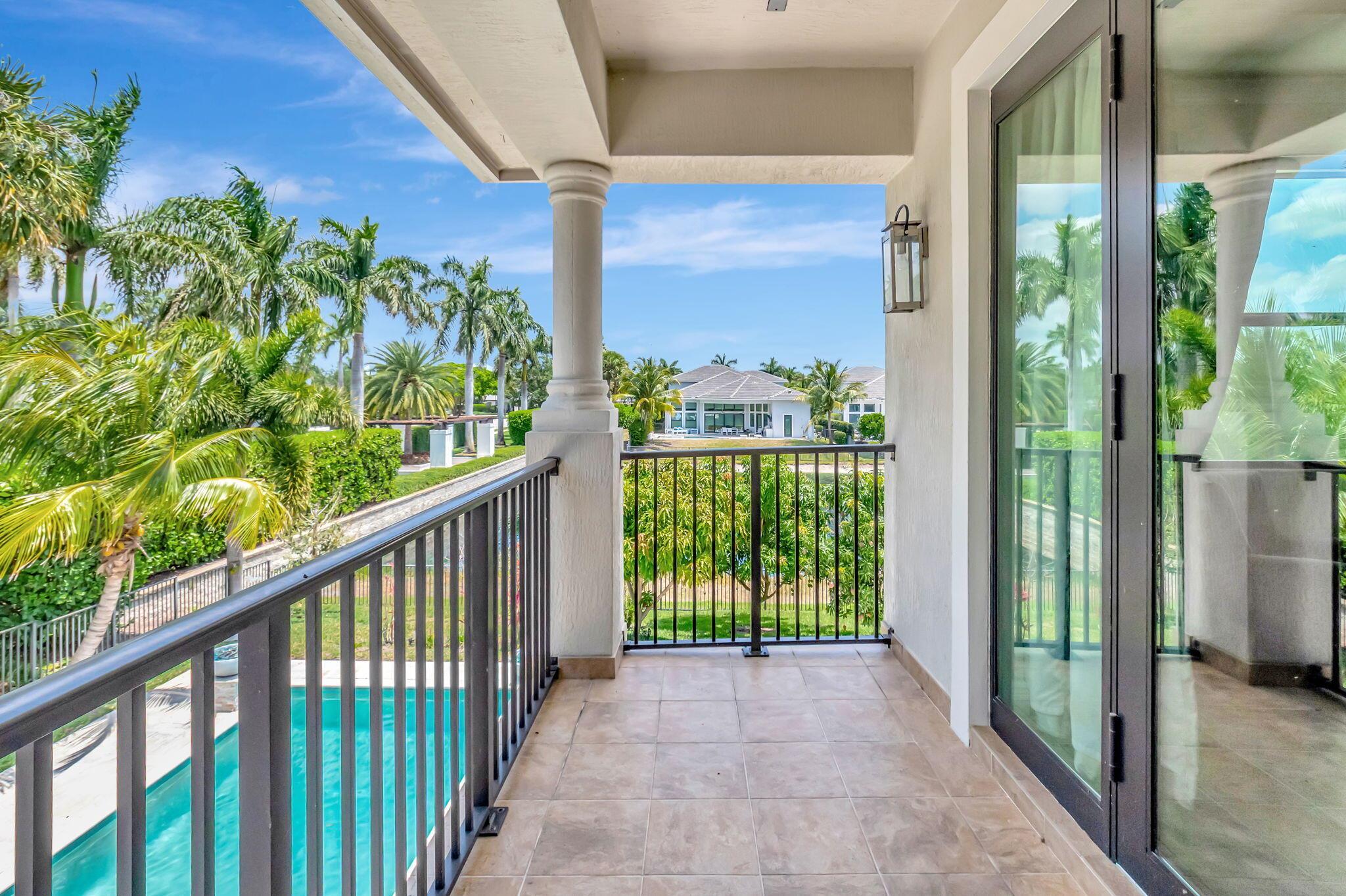 ROYAL PALM POLO - Residential