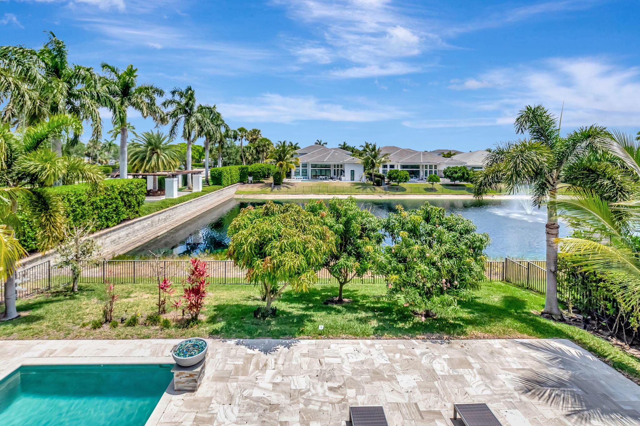 ROYAL PALM POLO - Residential