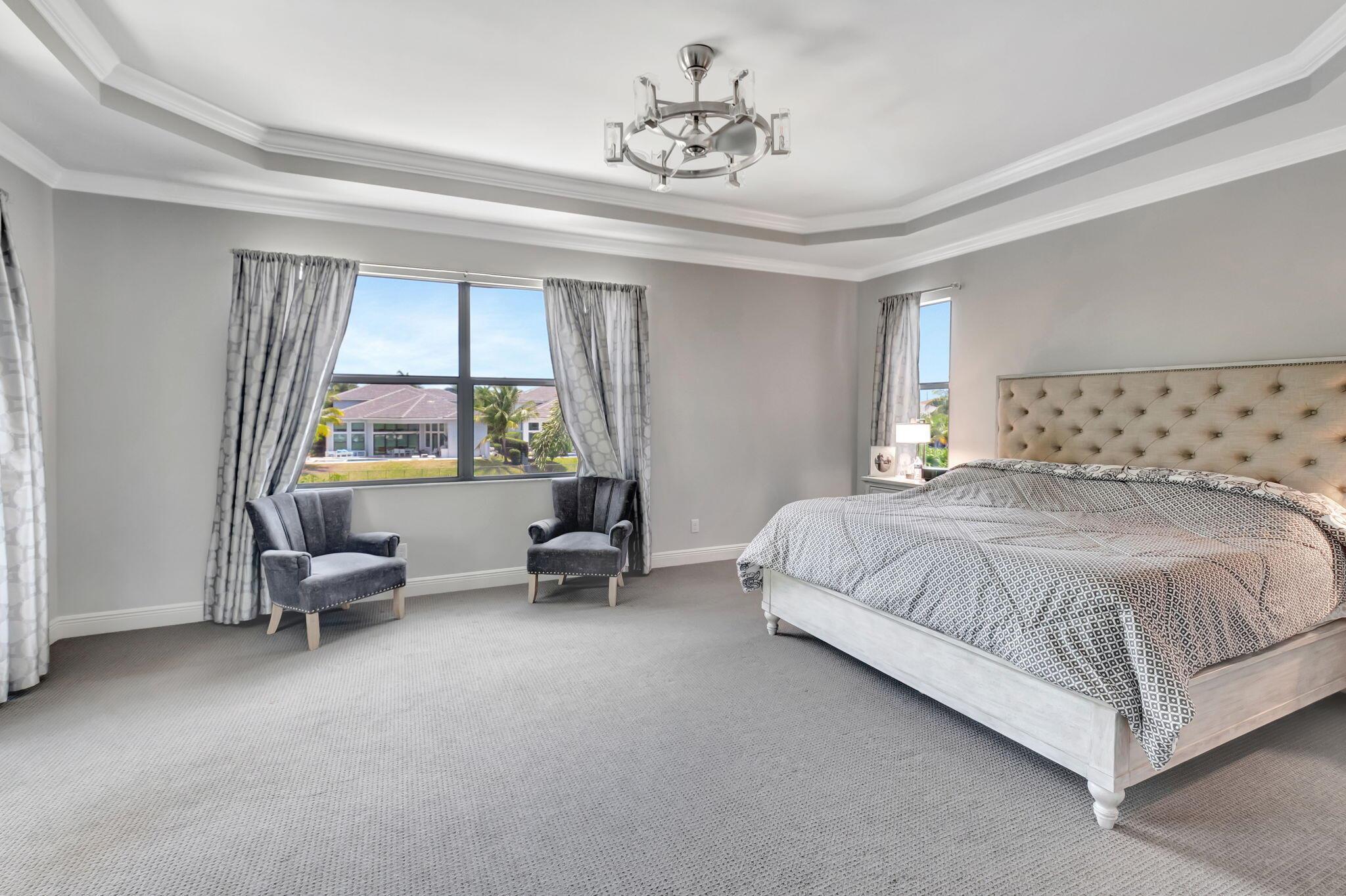 ROYAL PALM POLO - Residential