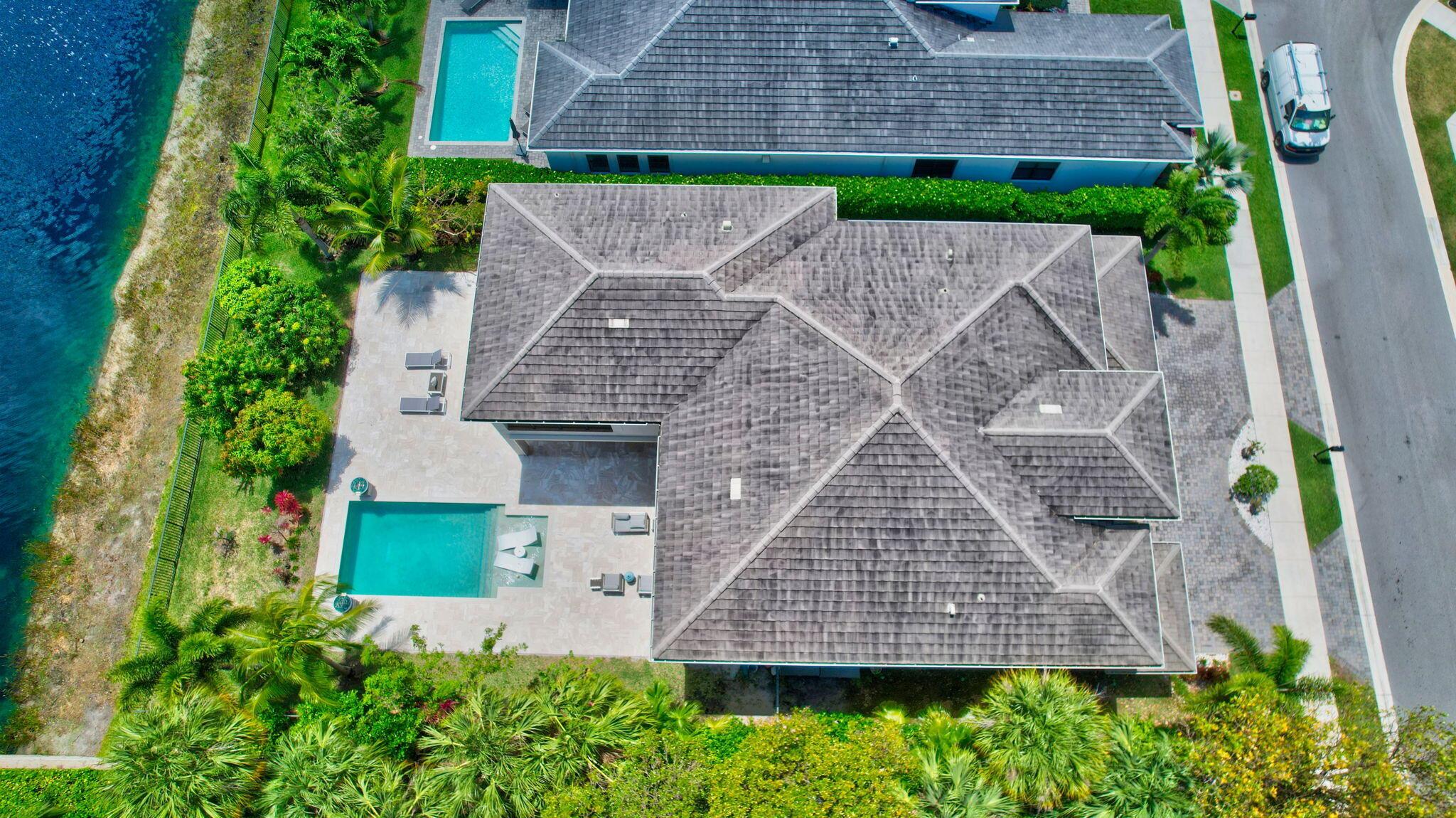 ROYAL PALM POLO - Residential