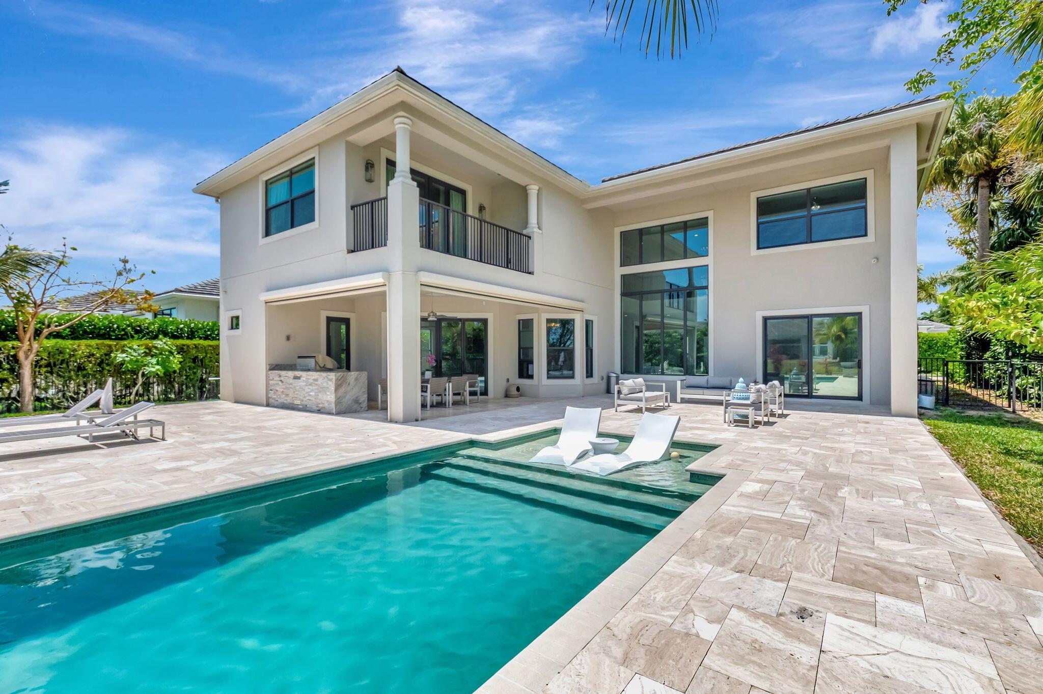 ROYAL PALM POLO - Residential