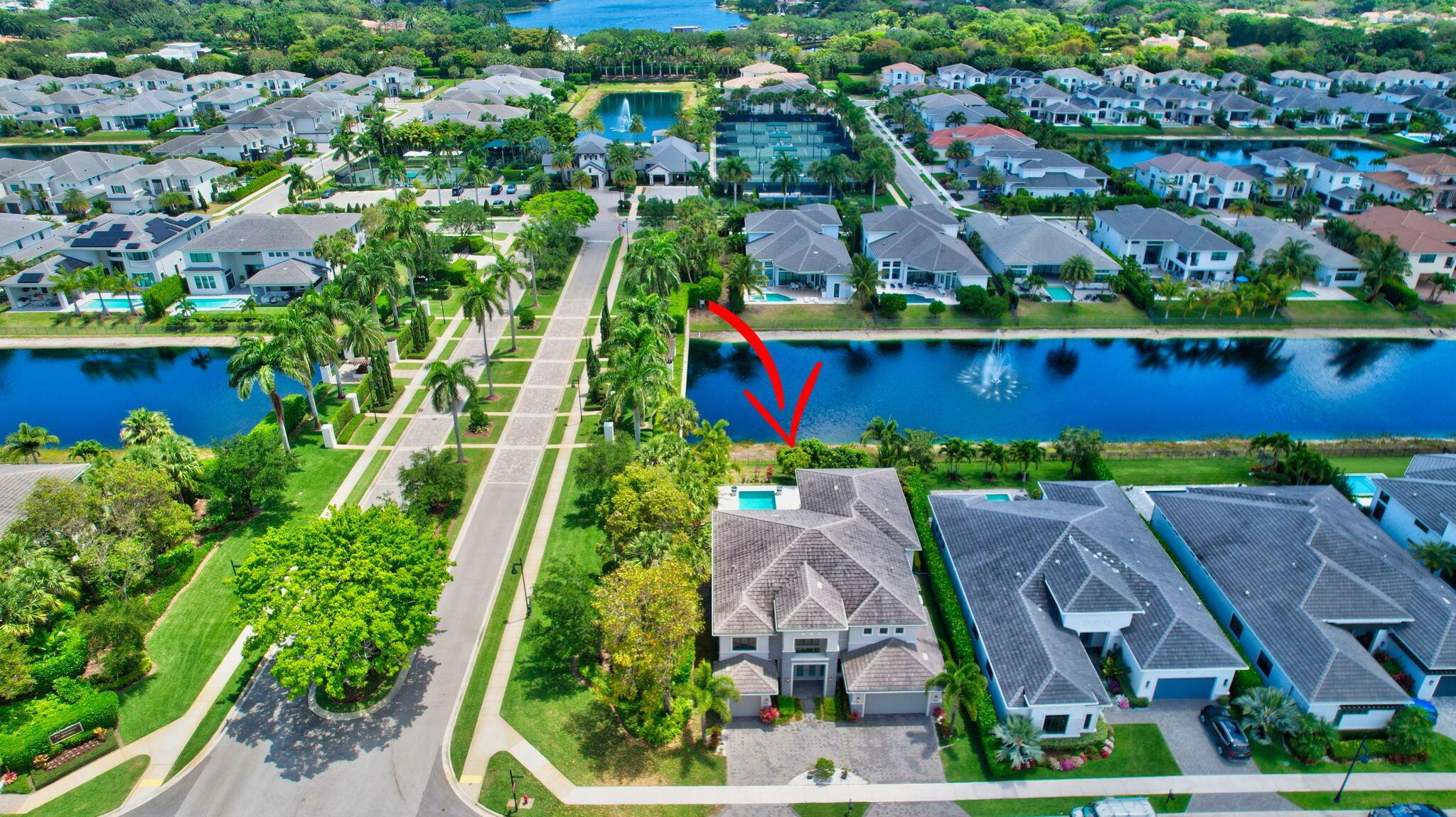 ROYAL PALM POLO - Residential