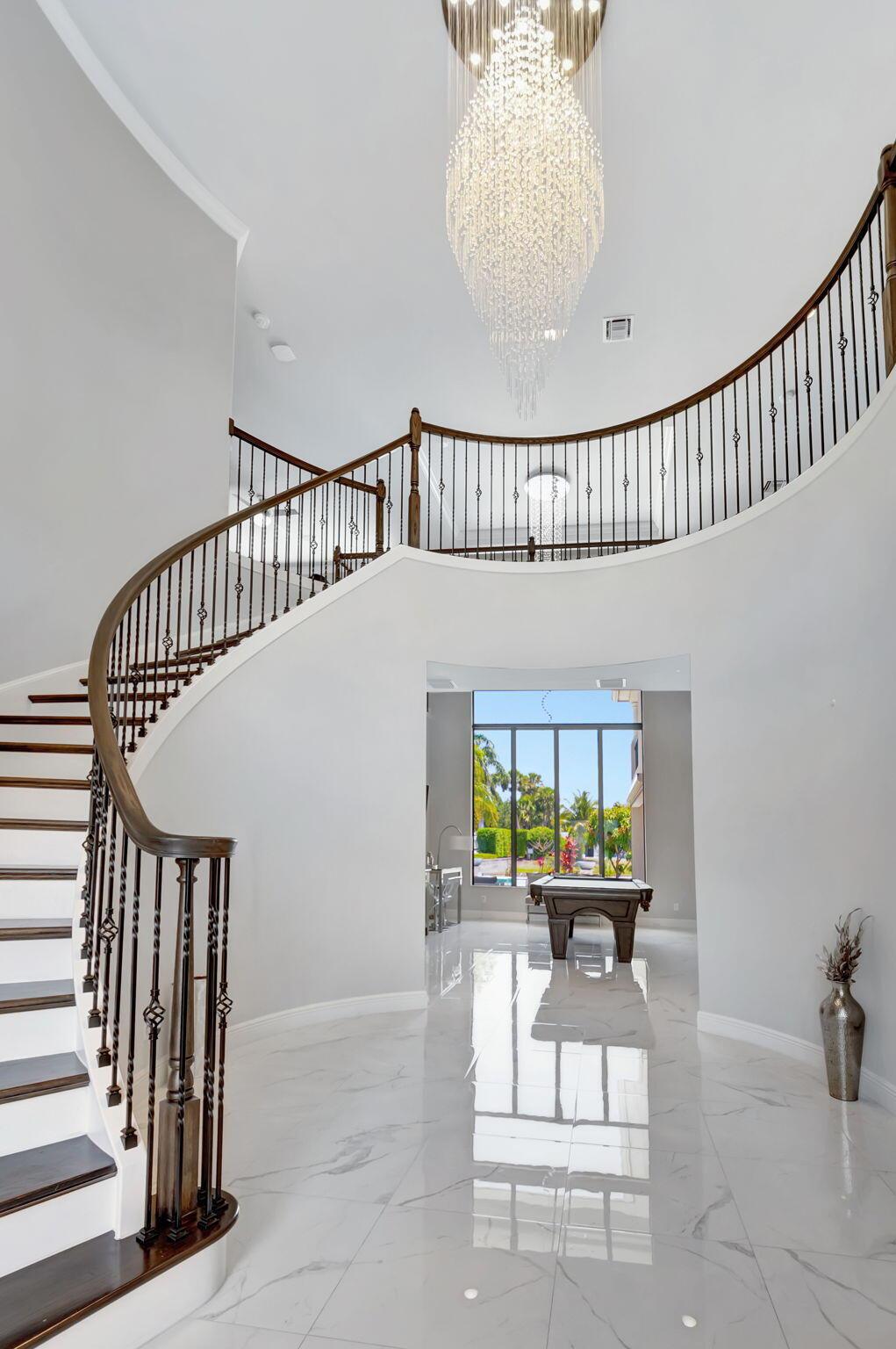 ROYAL PALM POLO - Residential