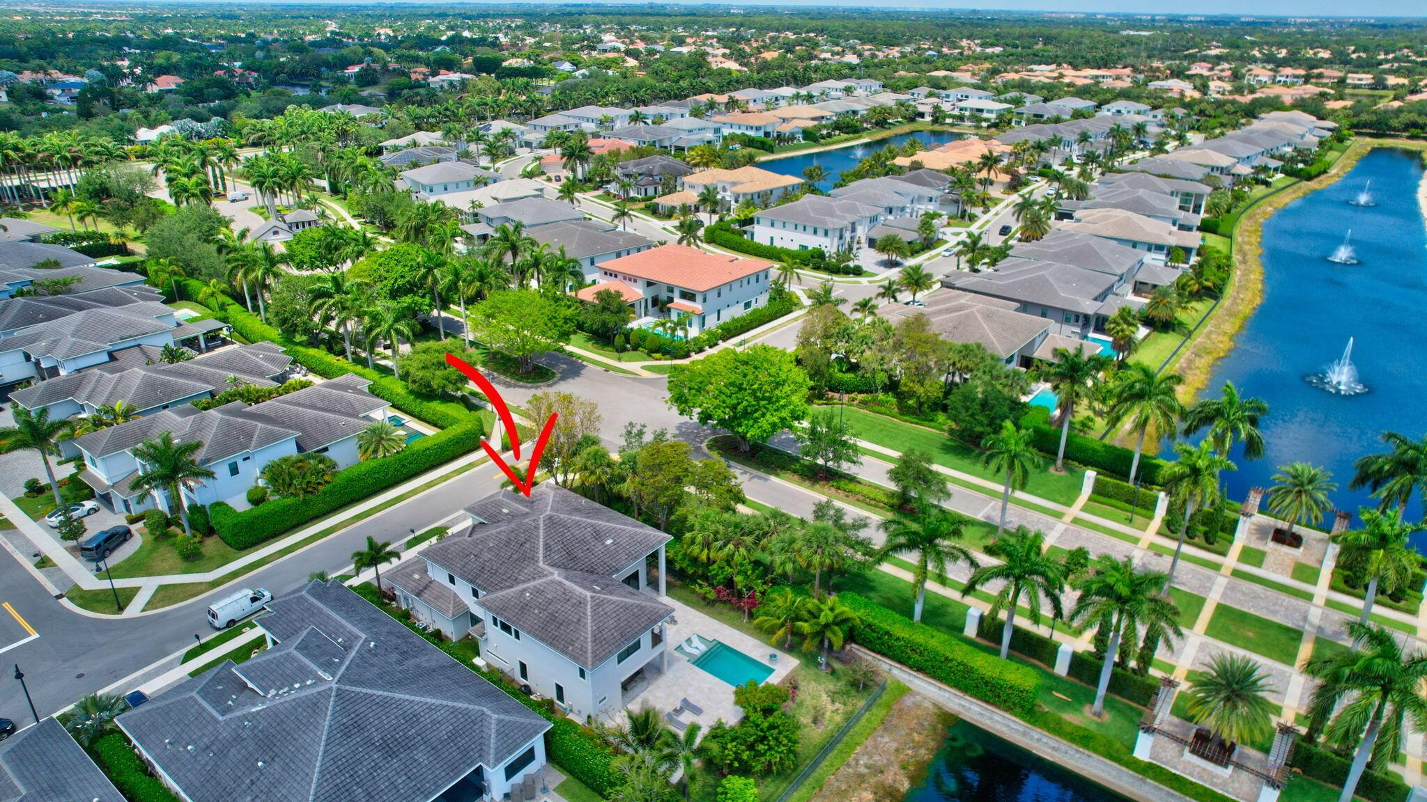 ROYAL PALM POLO - Residential