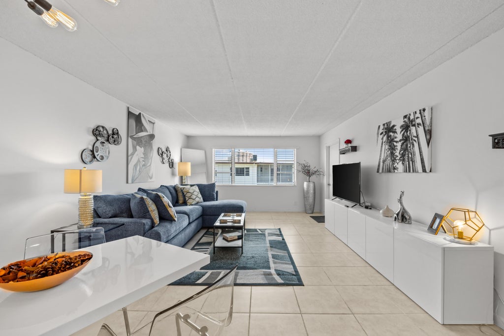 Photo of 4500 N FLAGLER Drive #D24, West Palm Beach, FL 33407 (MLS # B26080676)