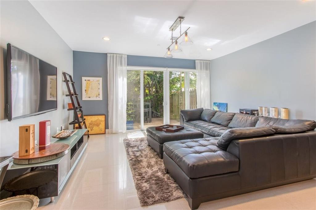 Avenue East Townehome - Residential