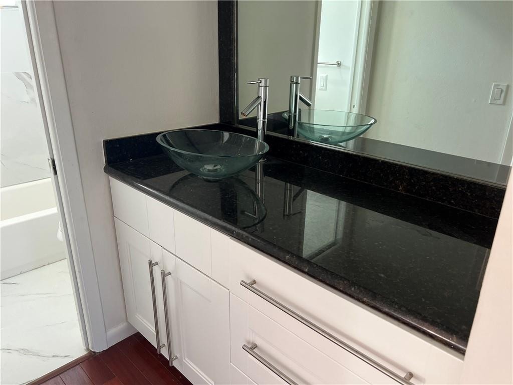 MOONRAKER CONDO - Residential Lease