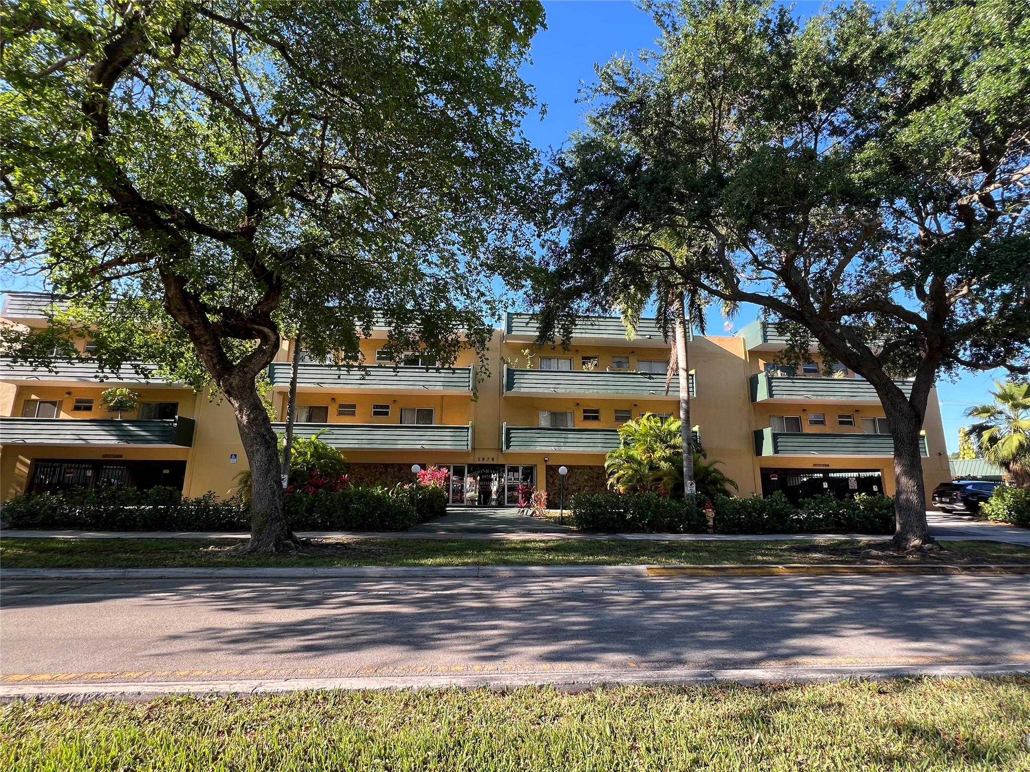 MOONRAKER CONDO - Residential Lease