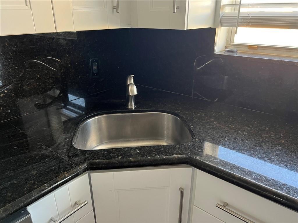 MOONRAKER CONDO - Residential Lease