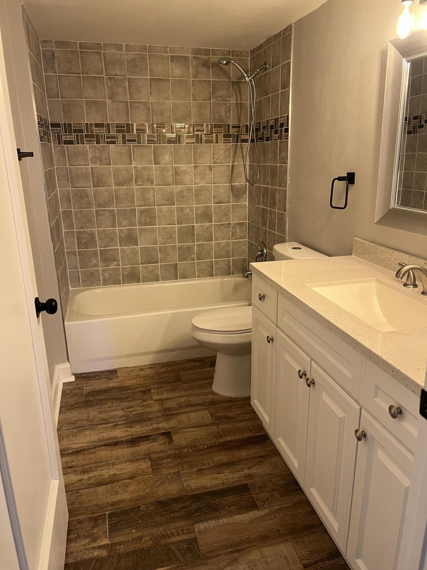 REGAL SHORES CONDO - Residential Lease