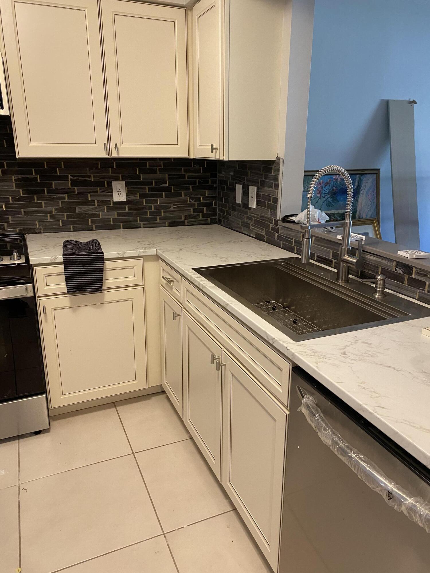 REGAL SHORES CONDO - Residential Lease