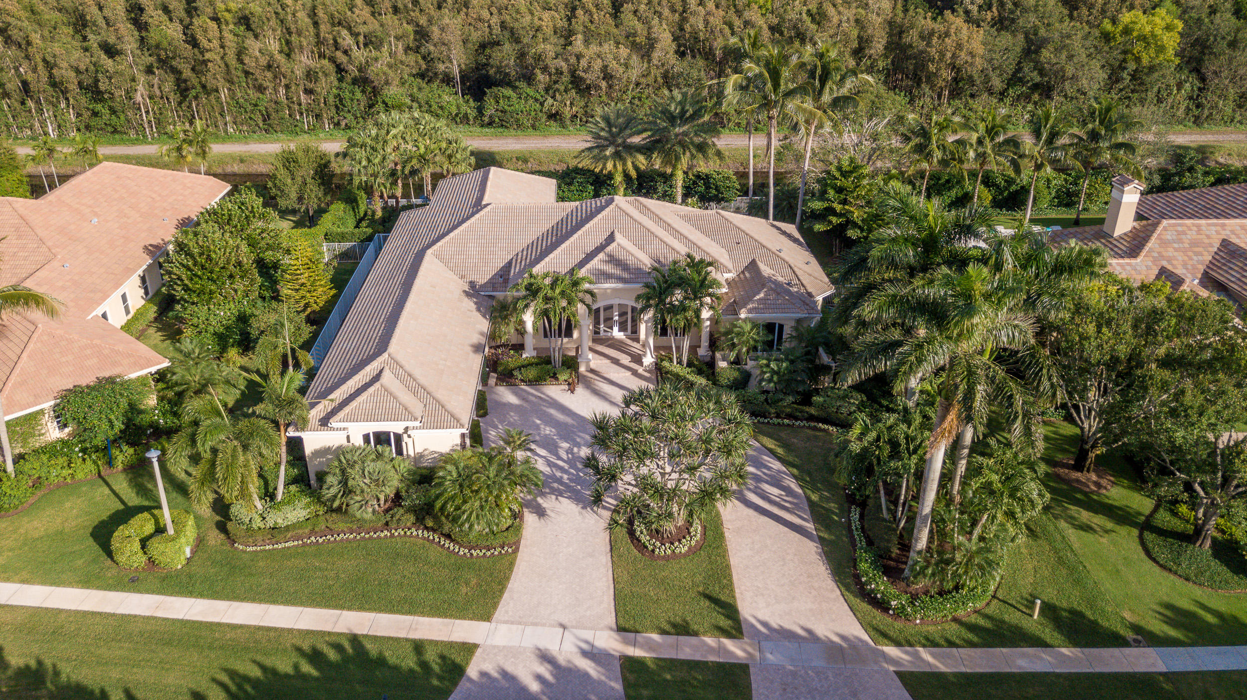 EQUESTRIAN CLUB ESTATES 1 - Residential