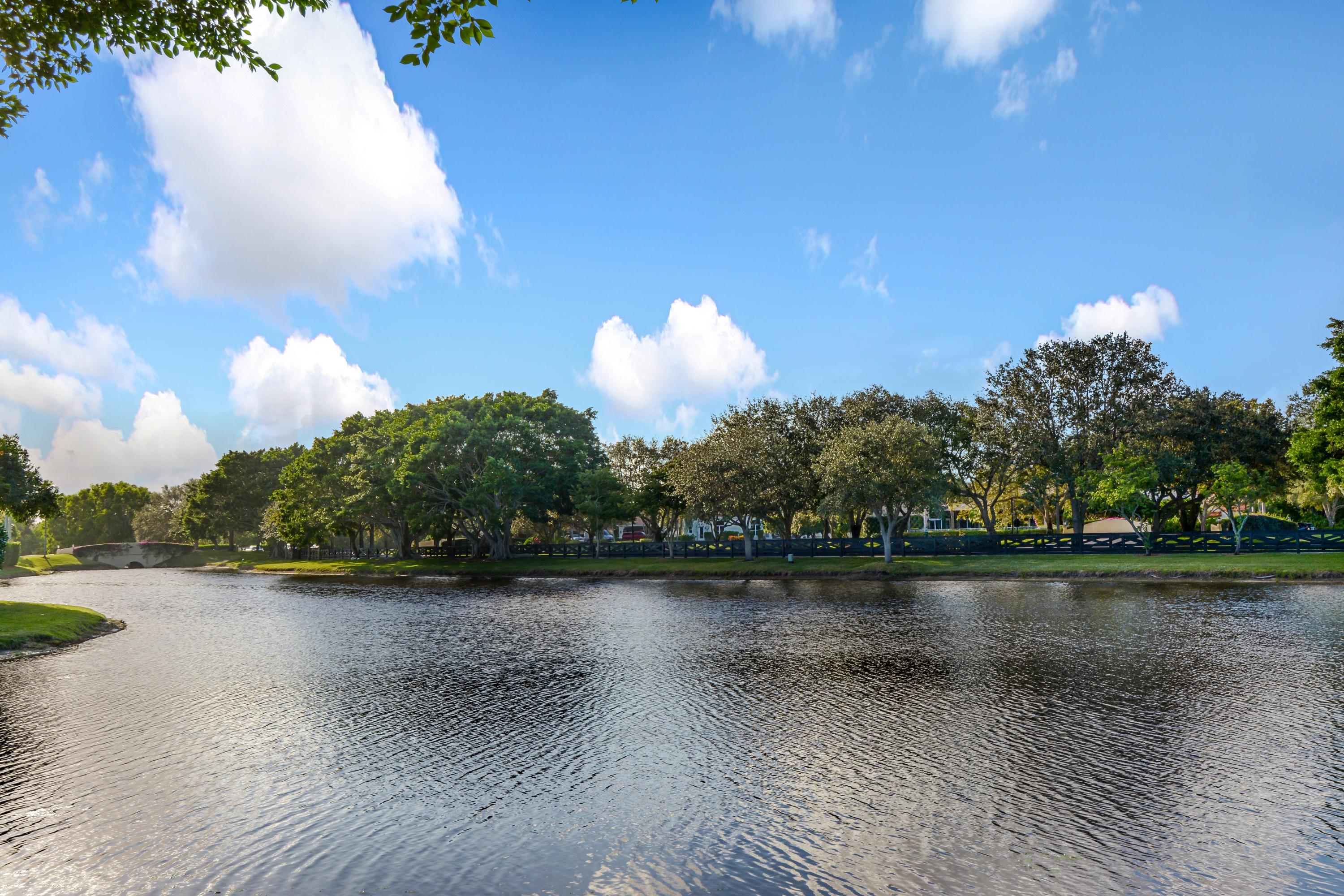 EQUESTRIAN CLUB ESTATES 1 - Residential