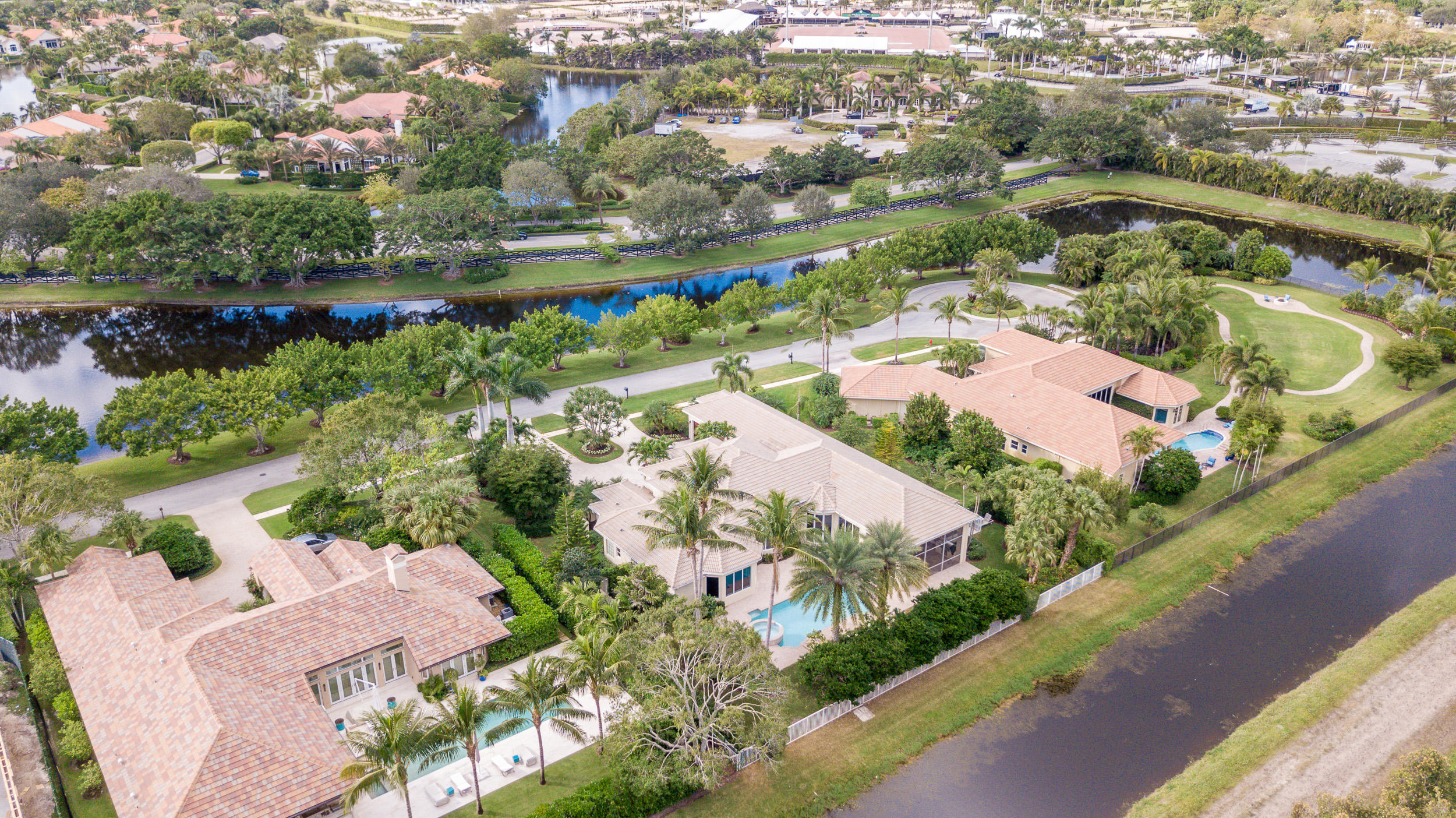 EQUESTRIAN CLUB ESTATES 1 - Residential