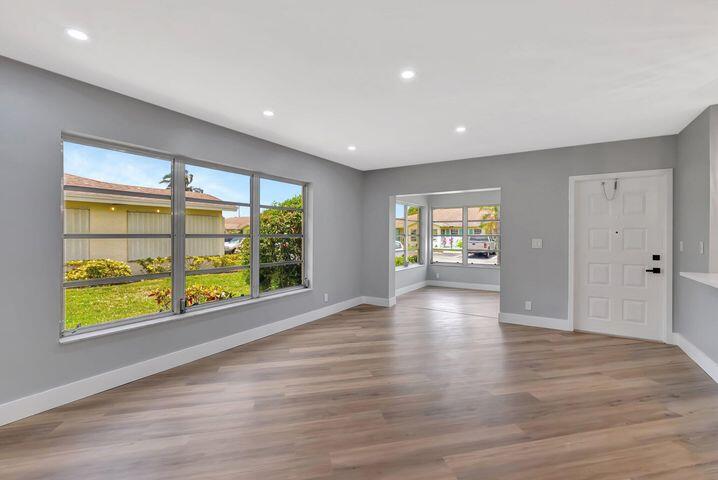 HIGH POINT OF DELRAY WEST CONDO SEC 1&2 - Residential