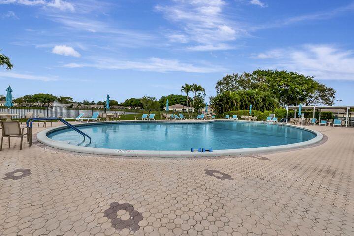 HIGH POINT OF DELRAY WEST CONDO SEC 1&2 - Residential