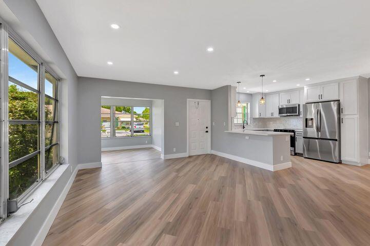 HIGH POINT OF DELRAY WEST CONDO SEC 1&2 - Residential