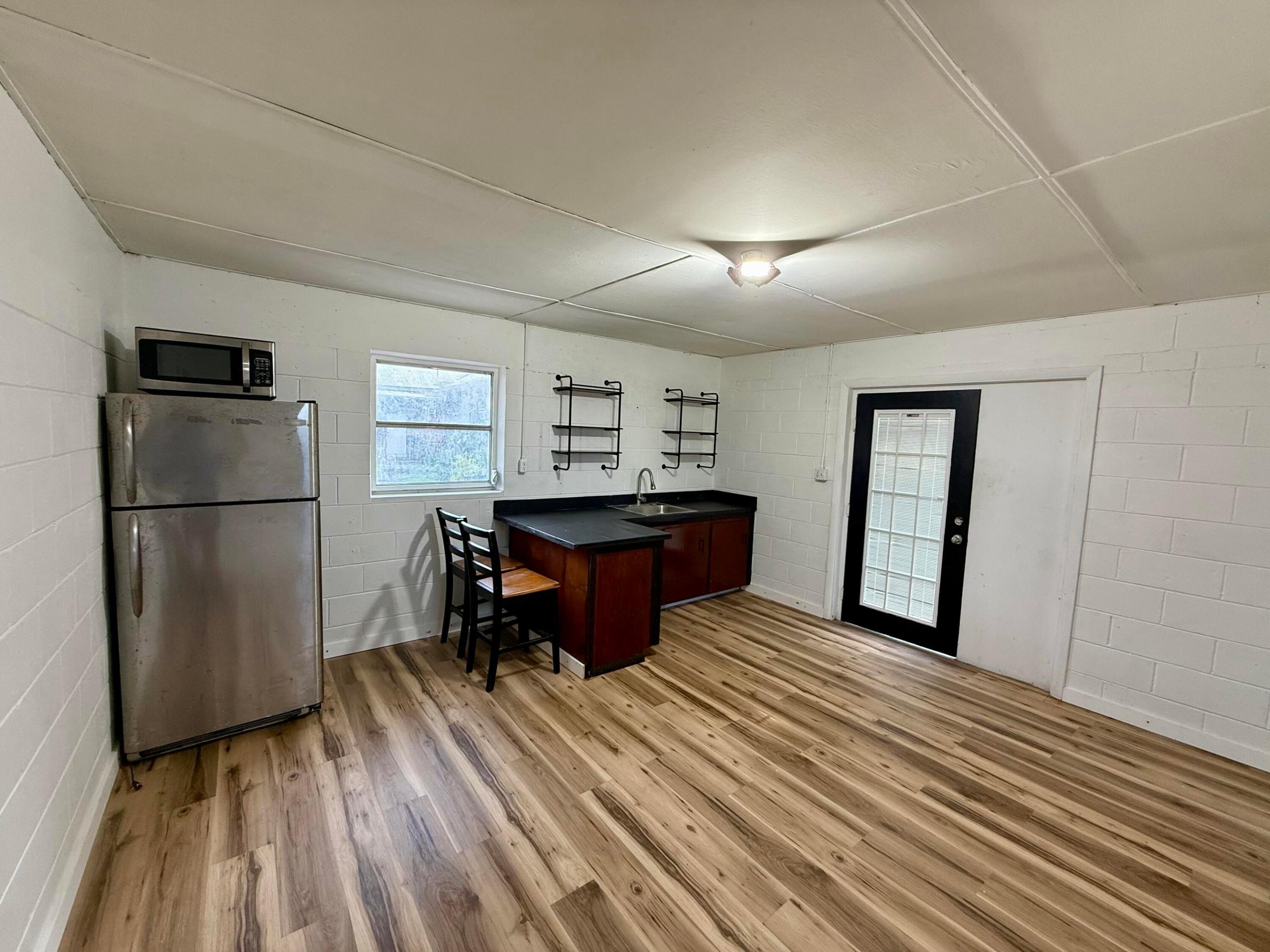 S/D OF 1-44-35 - Residential