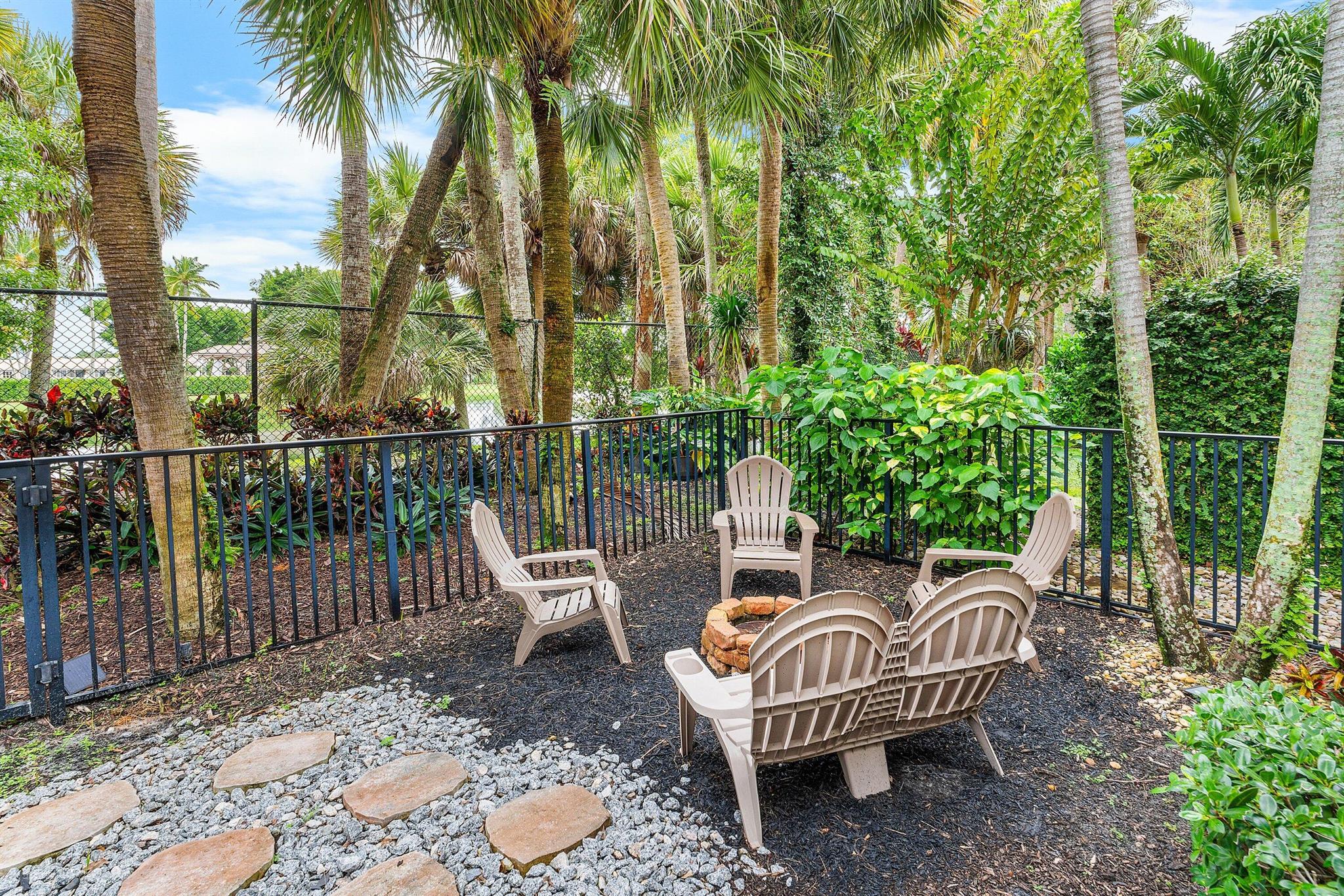 OAKTON PRESERVE REPL - Residential