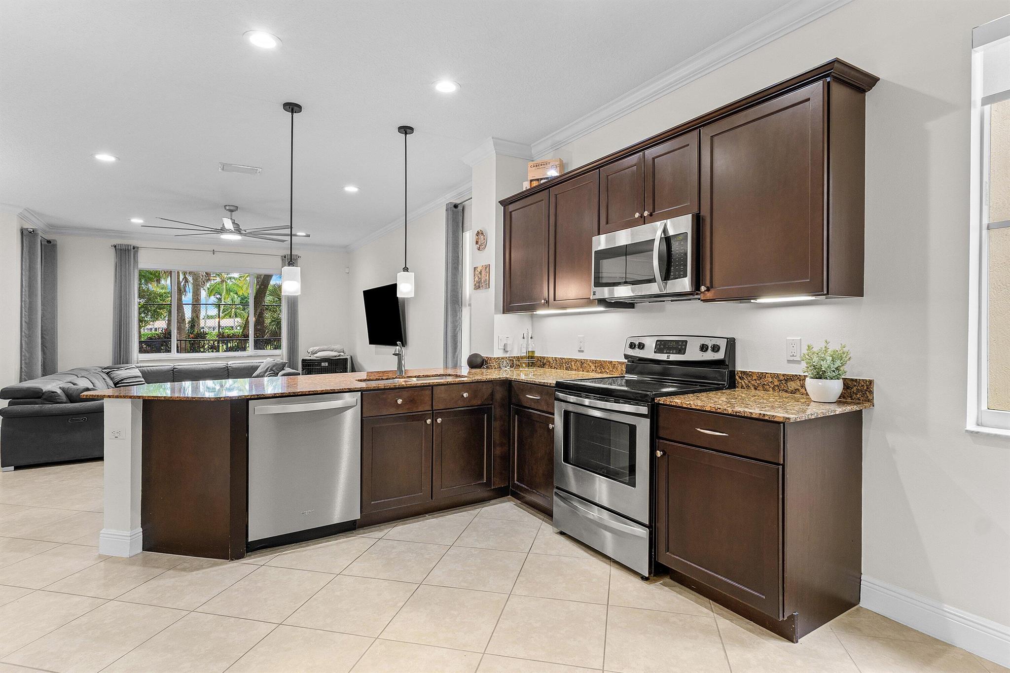 OAKTON PRESERVE REPL - Residential