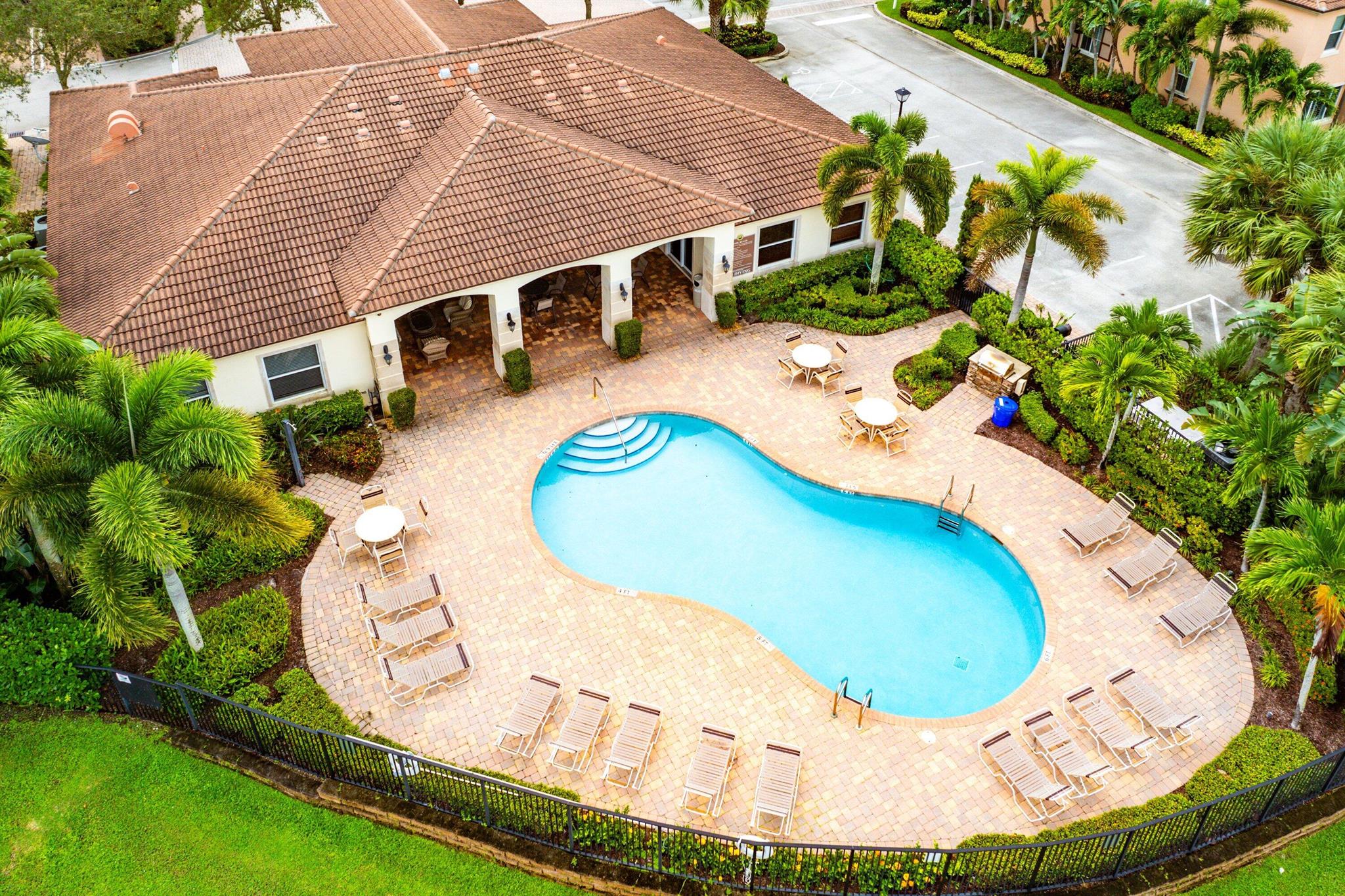 OAKTON PRESERVE REPL - Residential