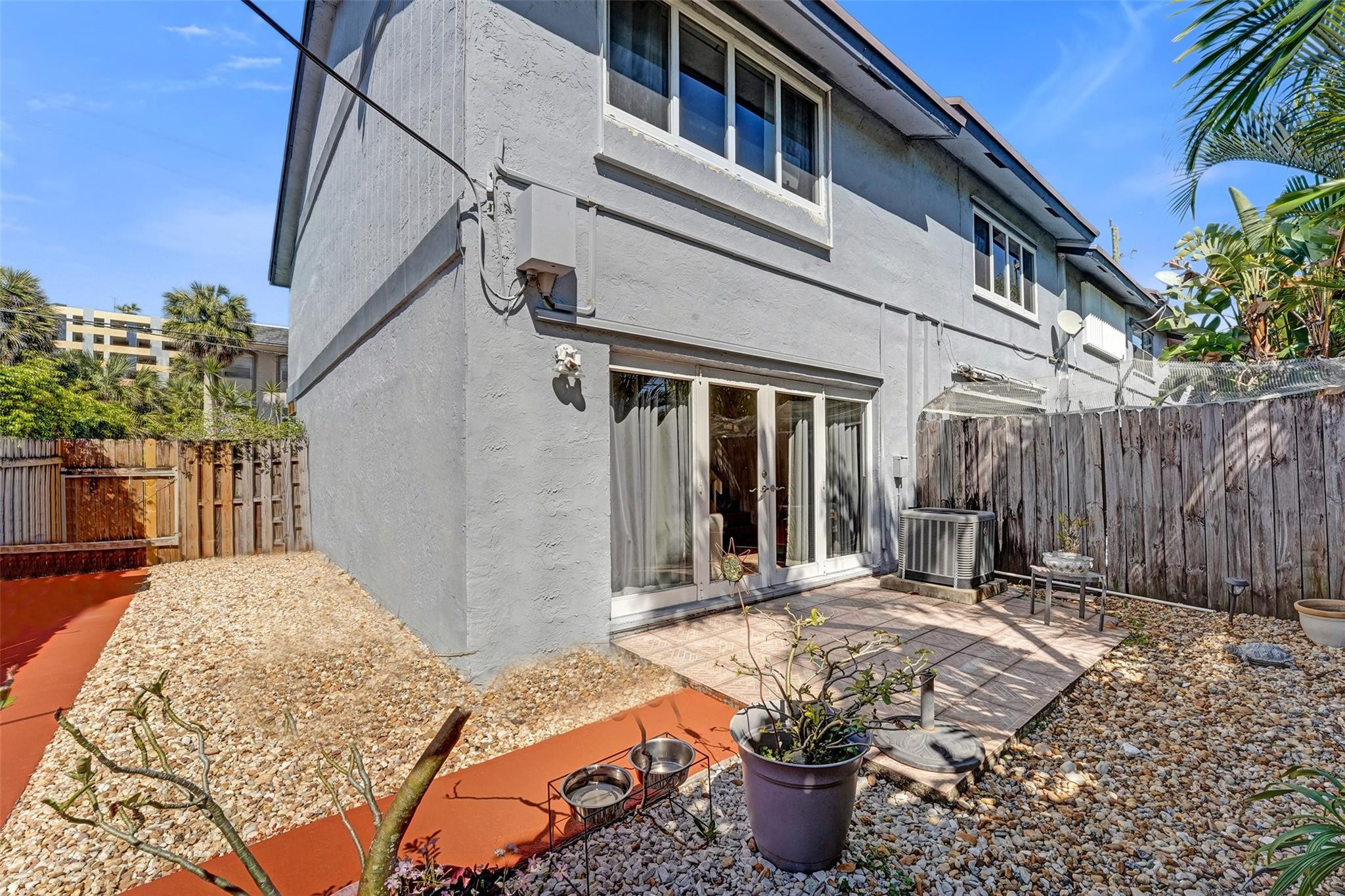 CORAL COAST TOWNHOMES - Residential