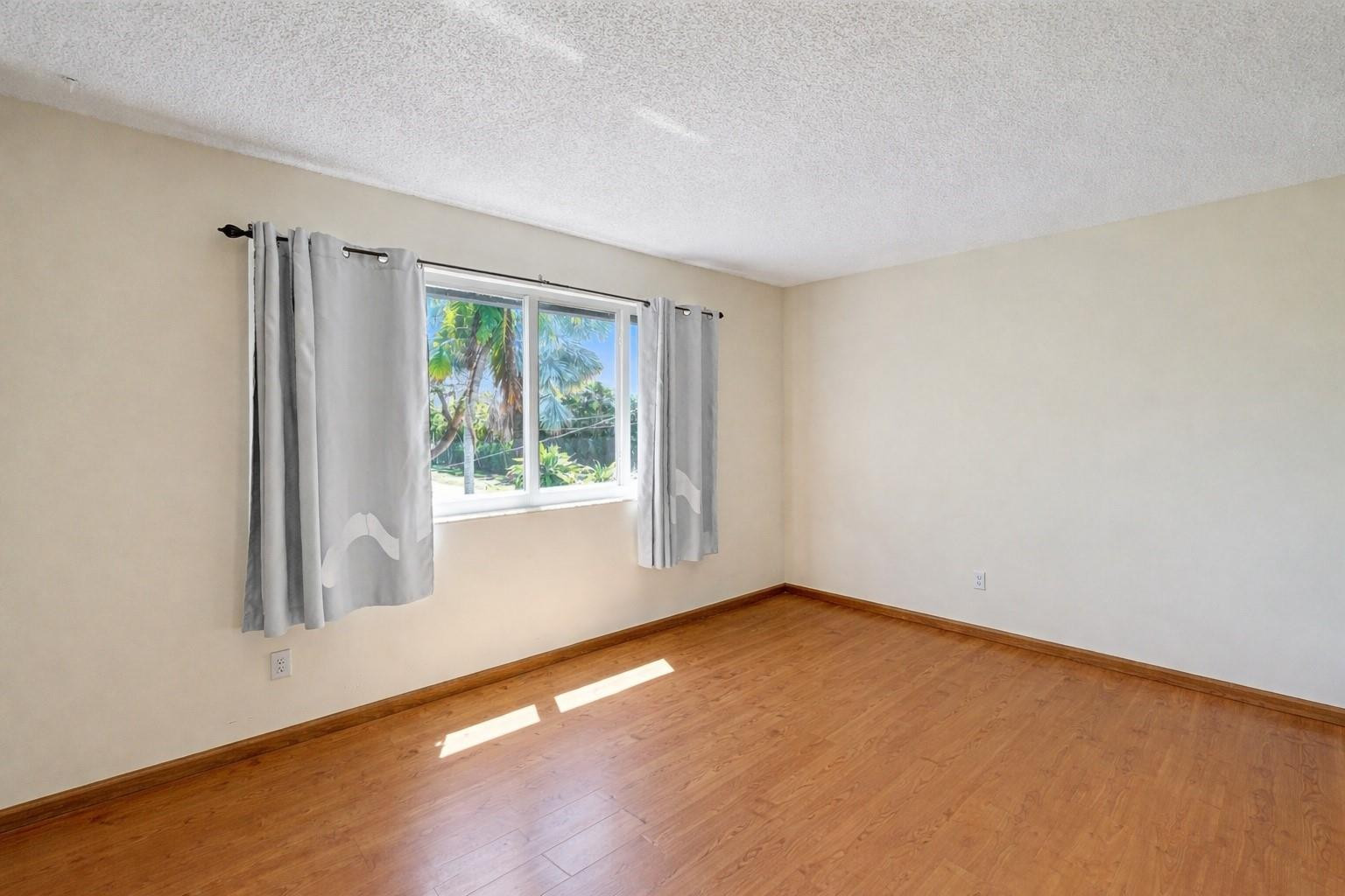 CORAL COAST TOWNHOMES - Residential