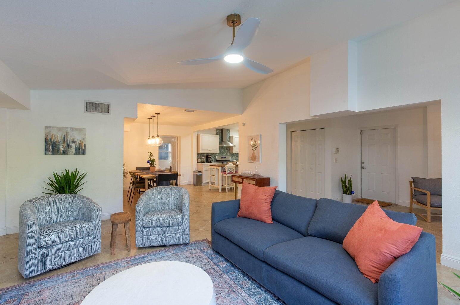 COLLEGE PARK - Residential Lease