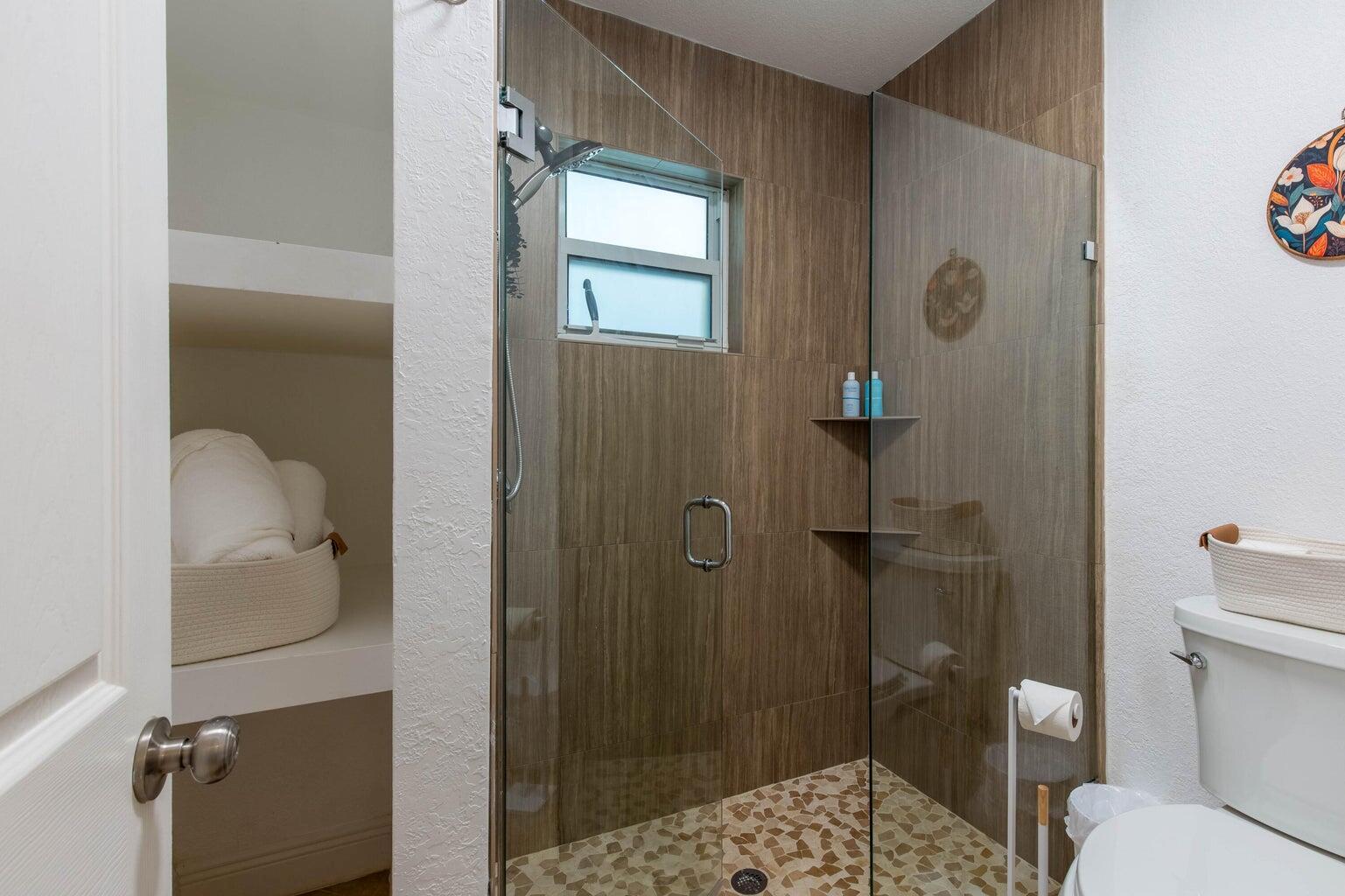 COLLEGE PARK - Residential Lease