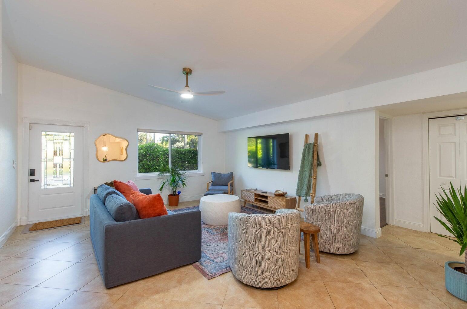 COLLEGE PARK - Residential Lease