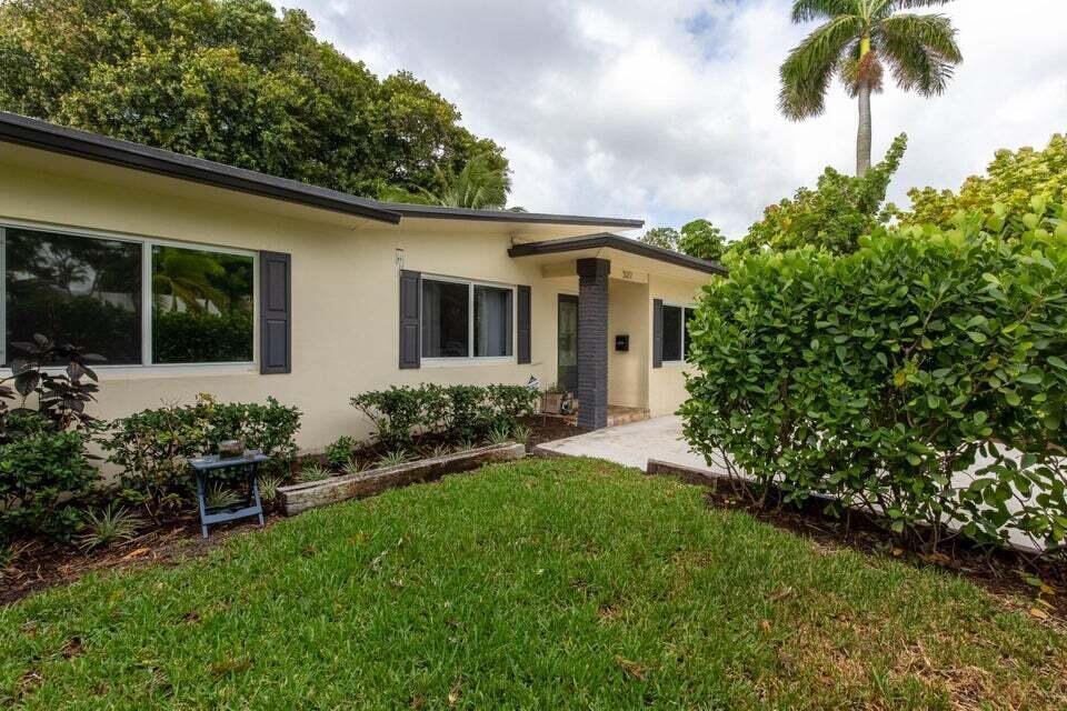 COLLEGE PARK - Residential Lease