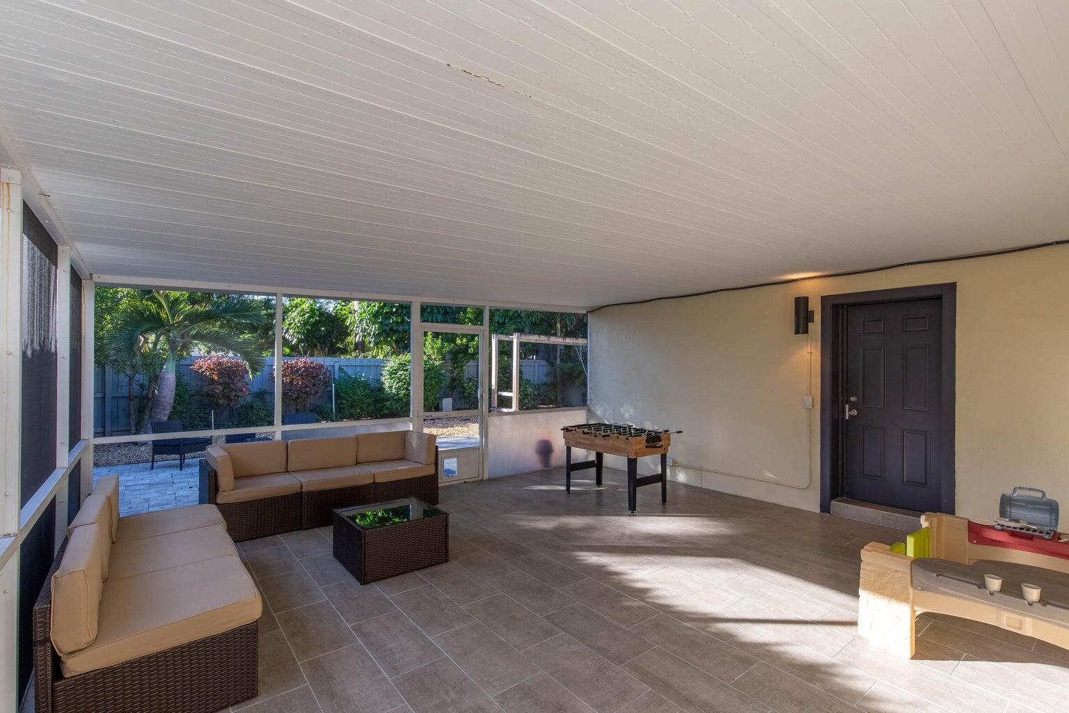 COLLEGE PARK - Residential Lease