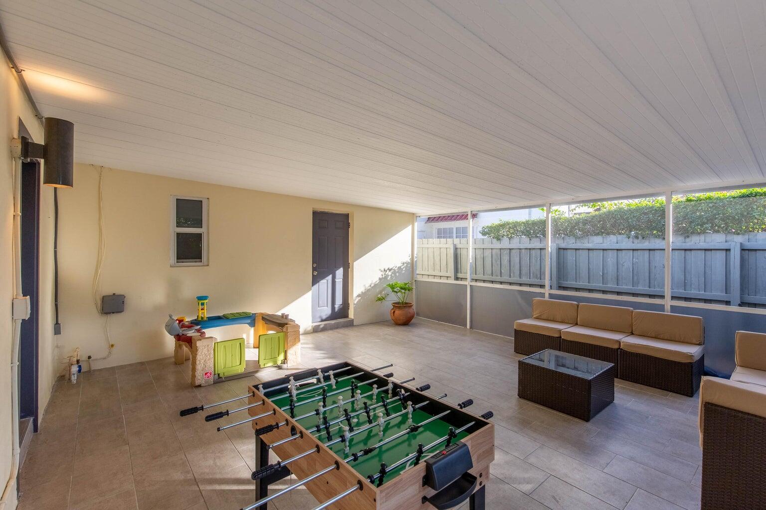 COLLEGE PARK - Residential Lease