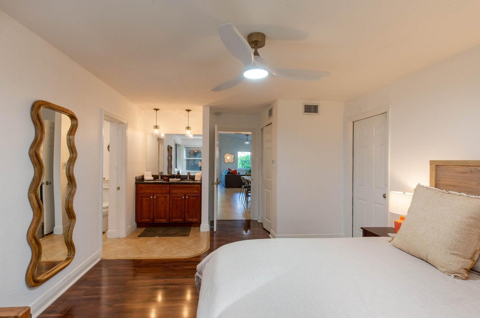 COLLEGE PARK - Residential Lease