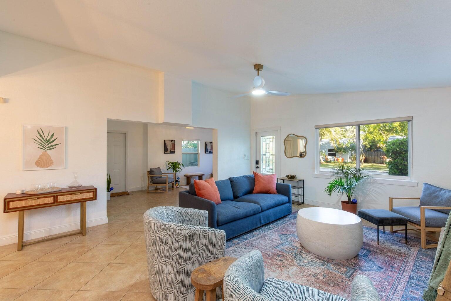 COLLEGE PARK - Residential Lease