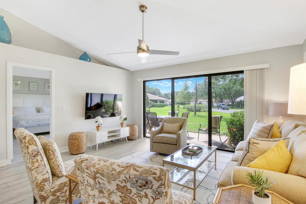 Photo of 132 Club Drive, Palm Beach Gardens, FL 33418 (MLS # R11140158)