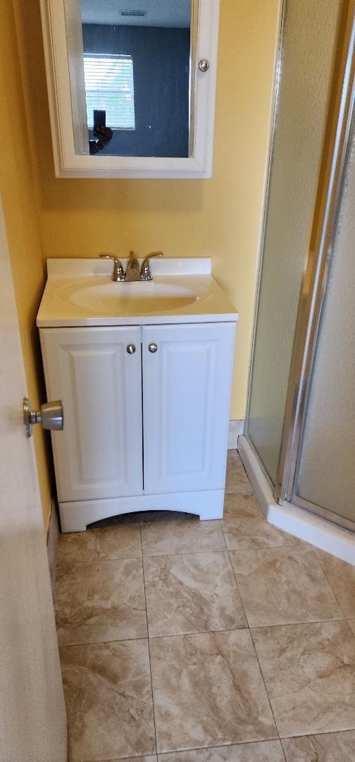 Castlewood 71-37 B - Residential Lease