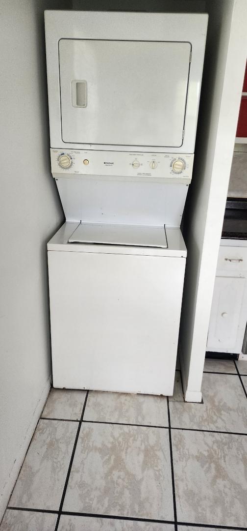 Castlewood 71-37 B - Residential Lease