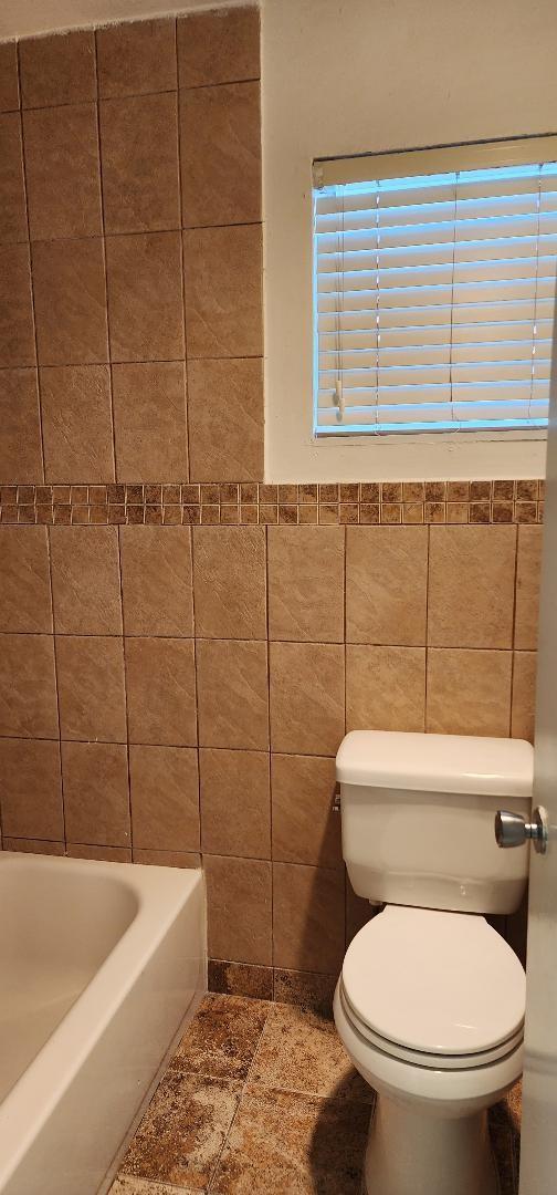 Castlewood 71-37 B - Residential Lease