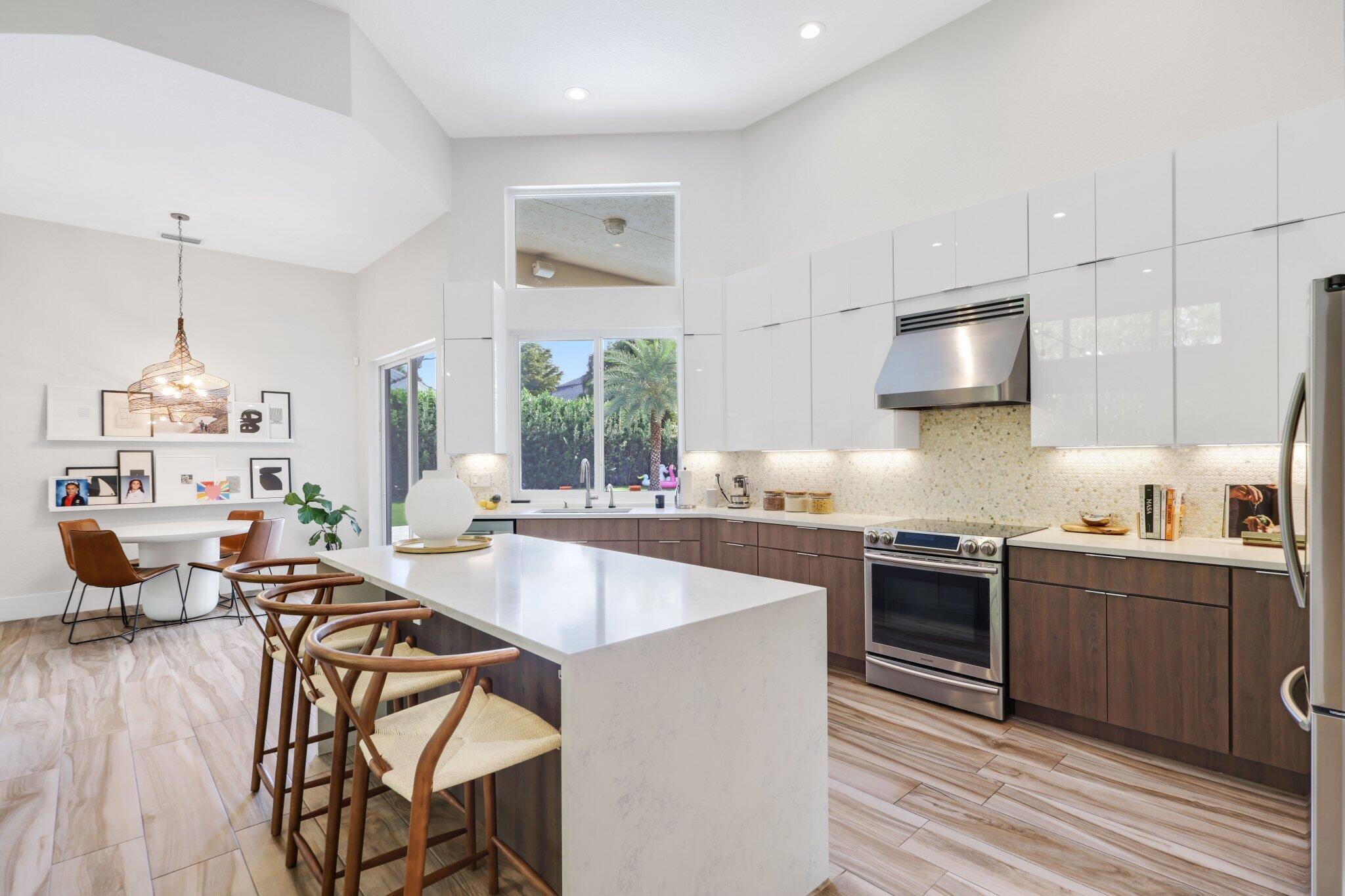 Colonnade - Residential