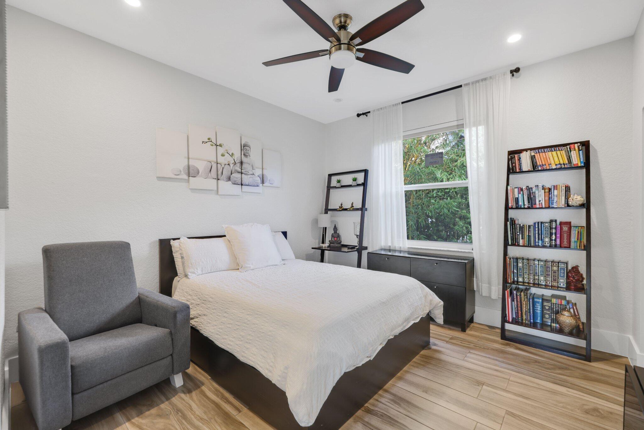 Colonnade - Residential