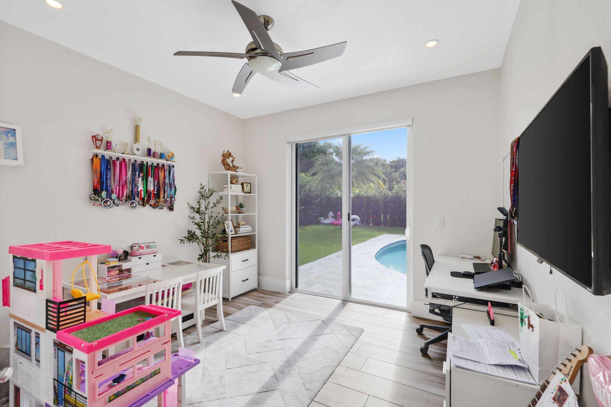 Colonnade - Residential