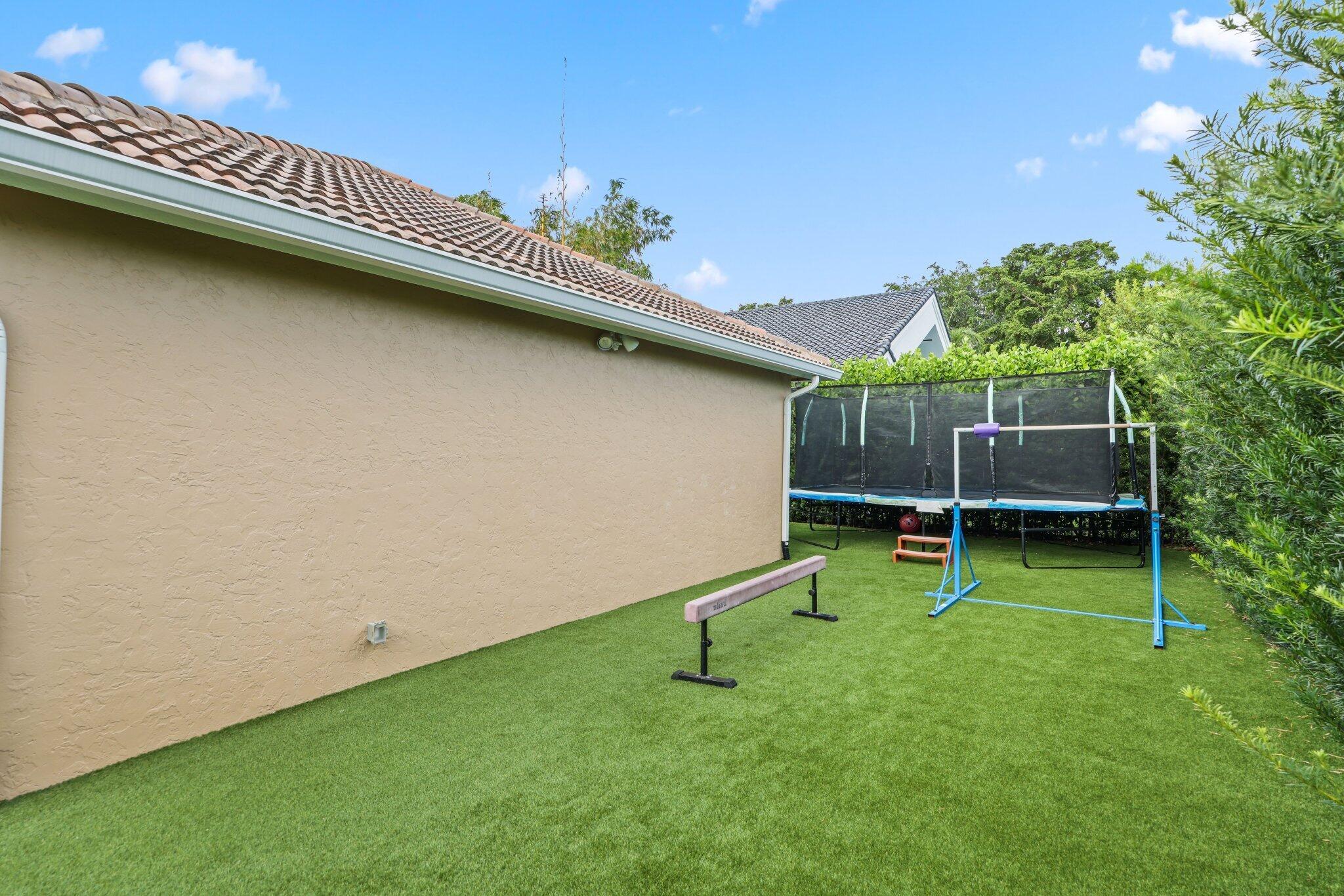 Colonnade - Residential