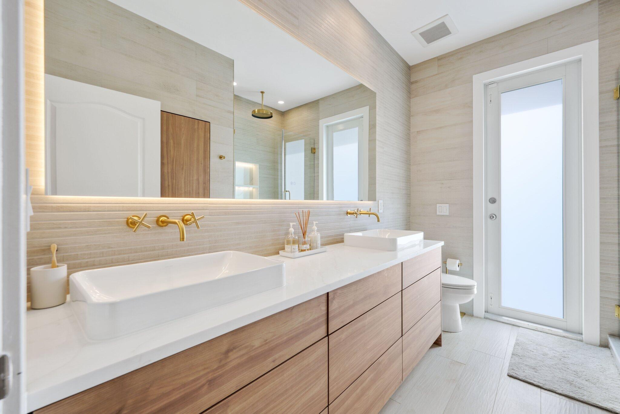 Colonnade - Residential